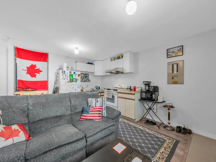 3529 Napier Street, Vancouver, BC, V5K 2X8 - 25