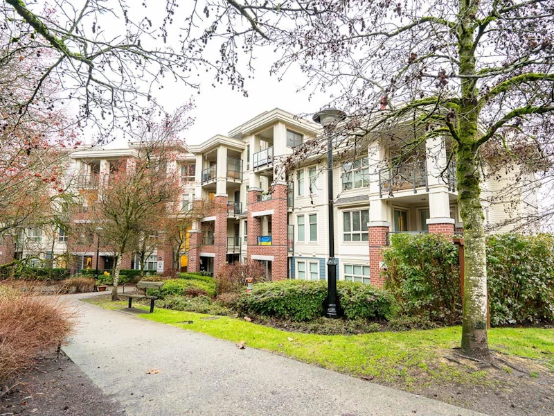 302 - 245 Ross Drive, New Westminster BC V3L 0C6