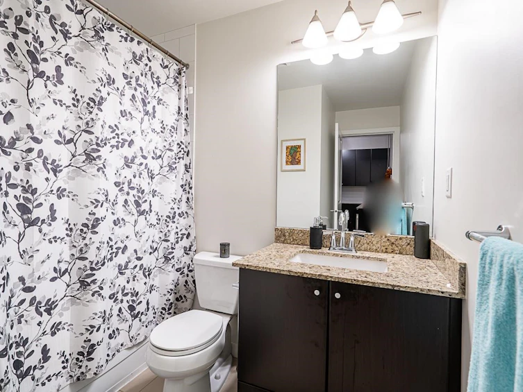 302-245 Ross Drive, New Westminster, BC, V3L 0C6 - 13