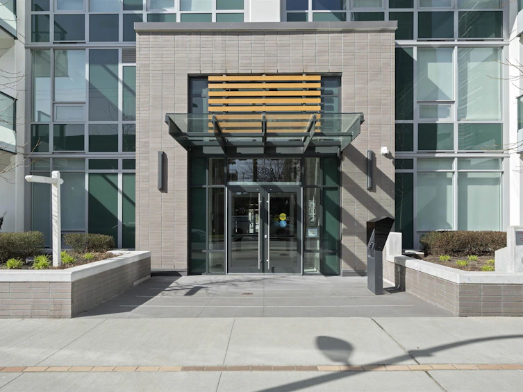 1904-6463 Silver Avenue, Burnaby, BC, V5H 0K4 - 2