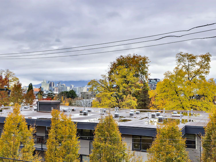 302-379 E Broadway, Vancouver, BC, V5T 1W6 - 8