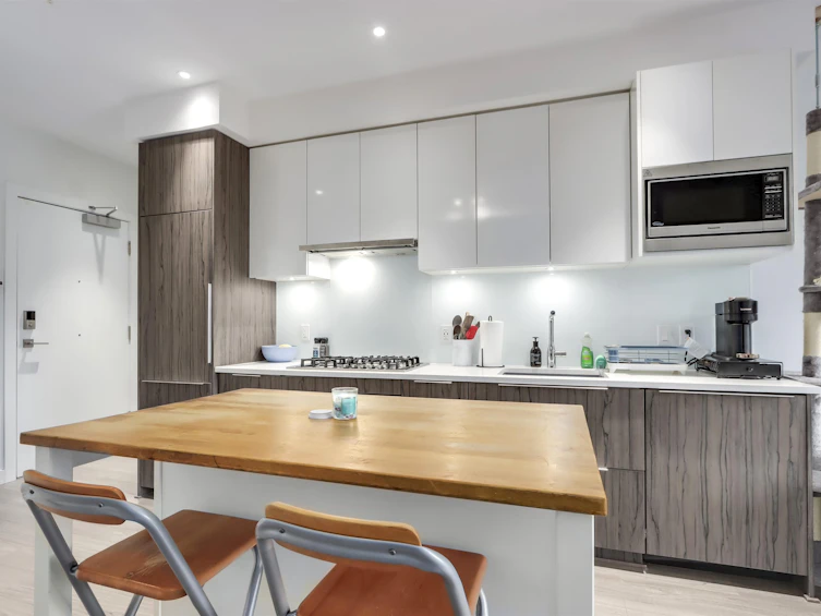 302-379 E Broadway, Vancouver, BC, V5T 1W6 - 14