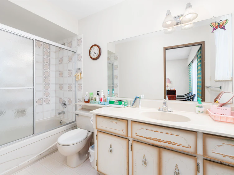 9637 Francis Road, Richmond, BC, V6Y 3A6 - 9