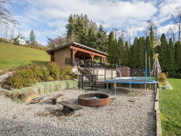 27201 Lougheed Highway, Maple Ridge, BC, V2W 1M4 - 28