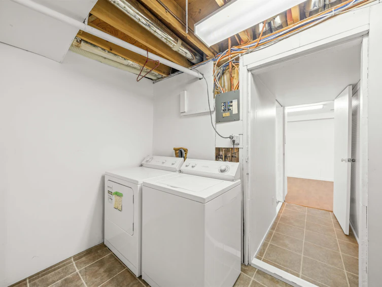 6810 Arlington Street, Vancouver, BC, V5S 3N9 - 20