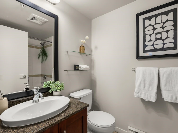 688 W 6th Avenue, Vancouver, BC, V5Z 1A3 - 12