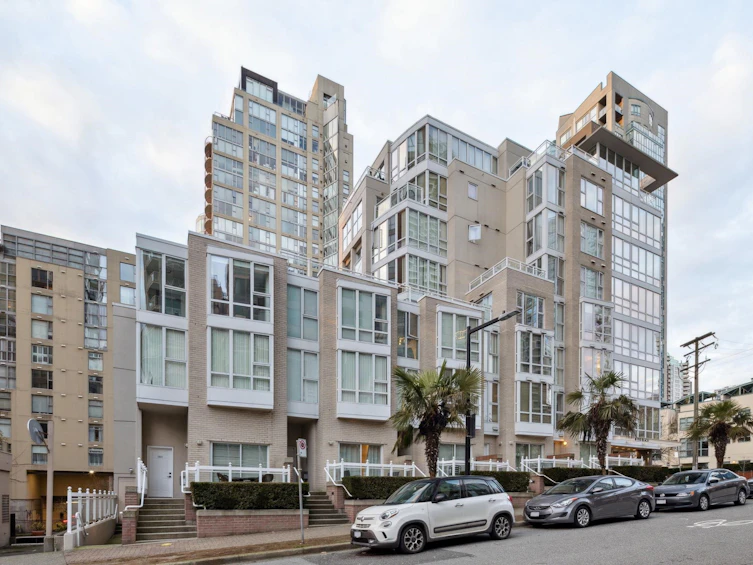 503-910 Beach Avenue, Vancouver, BC, V6Z 2W7 - 2