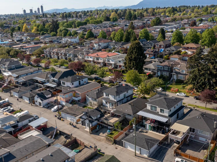 1362 E 60th Avenue, Vancouver, BC, V5X 2A9 - 5
