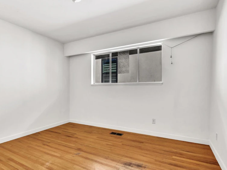 1362 E 60th Avenue, Vancouver, BC, V5X 2A9 - 11