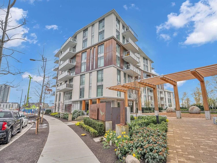 210-3198 Riverwalk Avenue, Vancouver, BC, V5S 0E8 - 3