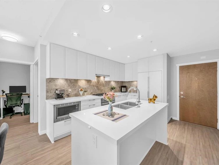 210-3198 Riverwalk Avenue, Vancouver, BC, V5S 0E8 - 28