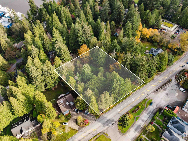 12739 Crescent Road, Surrey, BC, V4A 2V6 - 3
