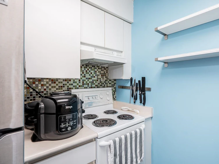 315-4990 Mcgeer Street, Vancouver, BC, V5R 6C1 - 15
