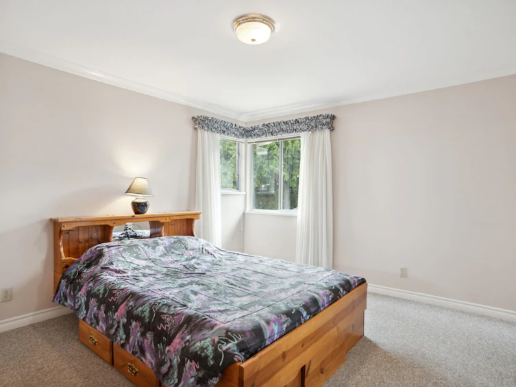 1387 Springer Avenue, Burnaby, BC, V5B 3M2 - 18