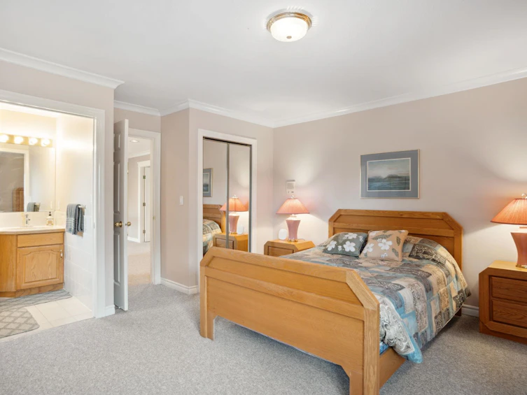 1387 Springer Avenue, Burnaby, BC, V5B 3M2 - 22