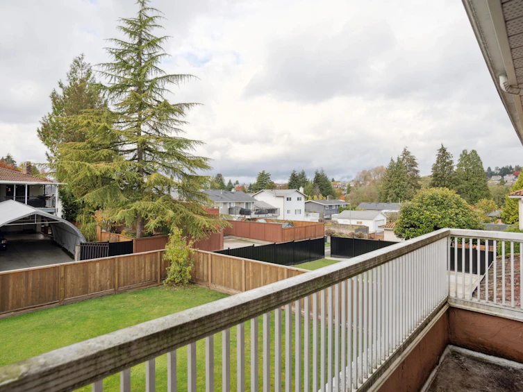 1387 Springer Avenue, Burnaby, BC, V5B 3M2 - 35