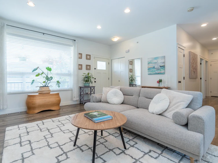 20371 Wanstead Street, Maple Ridge, BC, V2X 9C4 - 2