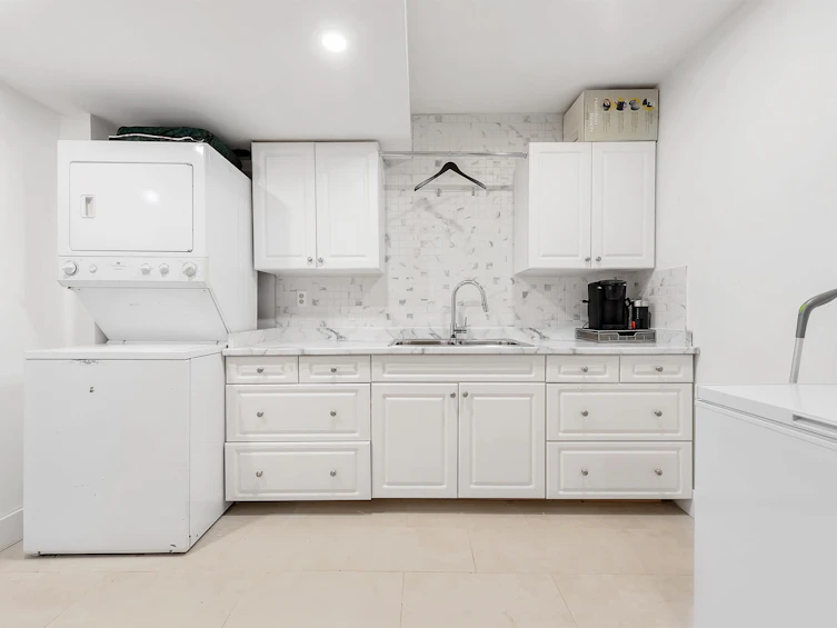 25-2133 St. Georges Avenue, North Vancouver, BC, V7L 3K5 - 19