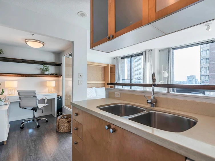 1005-1003 Burnaby Street, Vancouver, BC, V6E 4R7 - 12