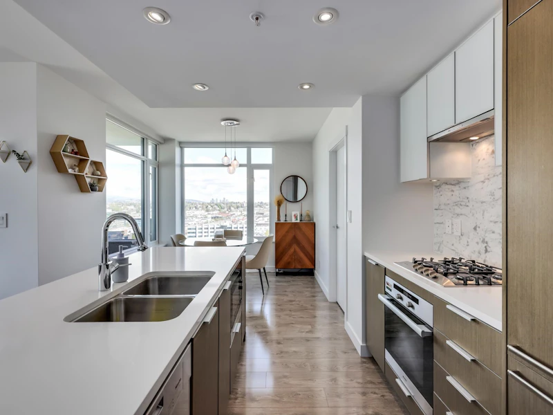 1707 - 110 Switchmen Street, Vancouver BC V6A 0C6