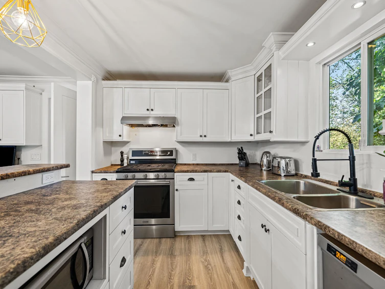 13991 Crescent Road, Surrey, BC, V4P 1J4 - 11