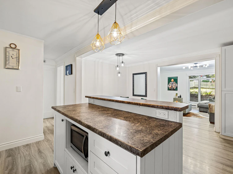 13991 Crescent Road, Surrey, BC, V4P 1J4 - 13