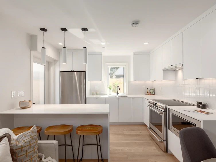 540 E 11th Avenue, Vancouver, BC, V5T 2C9 - 4
