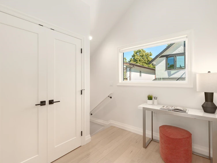 540 E 11th Avenue, Vancouver, BC, V5T 2C9 - 10
