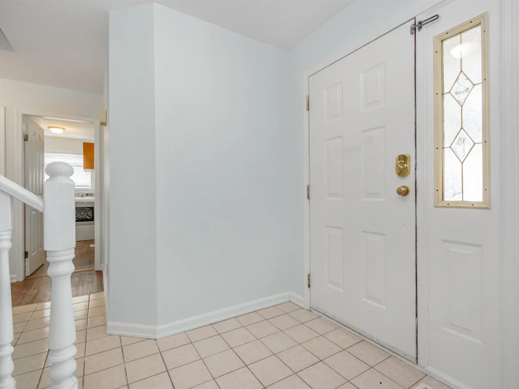 8490 Boeing Place, Chilliwack, BC, V2P 7W4 - 4