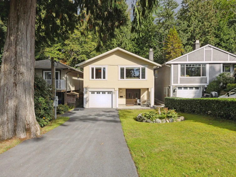 1520 Burrill Avenue, North Vancouver, BC, V7K 1L9 - 3