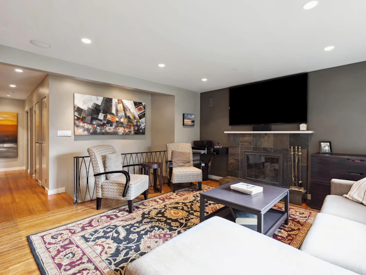 1520 Burrill Avenue, North Vancouver, BC, V7K 1L9 - 6