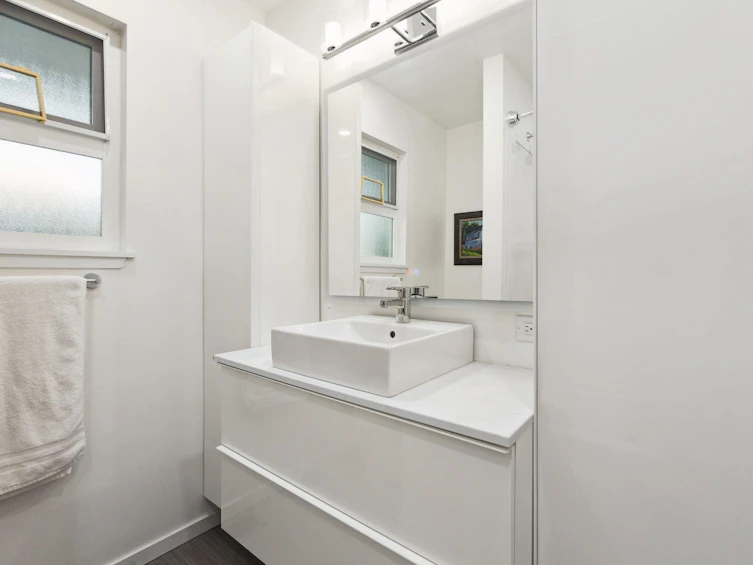 1520 Burrill Avenue, North Vancouver, BC, V7K 1L9 - 20