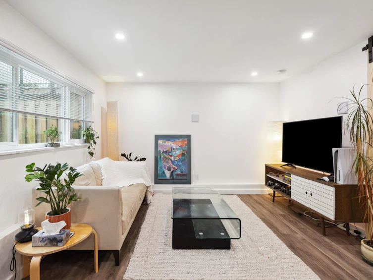 1520 Burrill Avenue, North Vancouver, BC, V7K 1L9 - 26