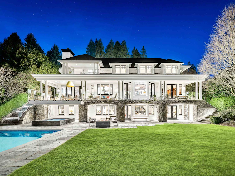 2962 Mathers Crescent, West Vancouver, BC, V7V 2L3