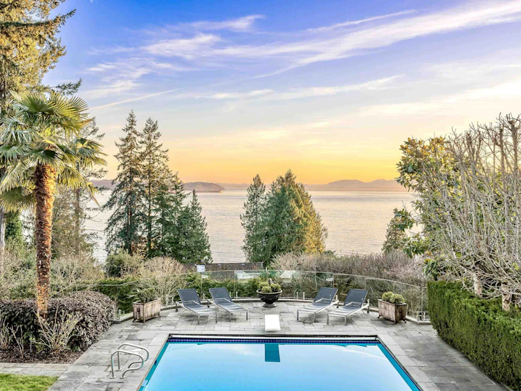 2962 Mathers Crescent, West Vancouver, BC, V7V 2L3 - 2