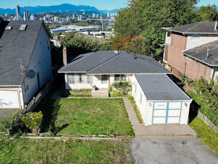 11687 98a Avenue, Surrey, BC, V3V 2L1 - 2