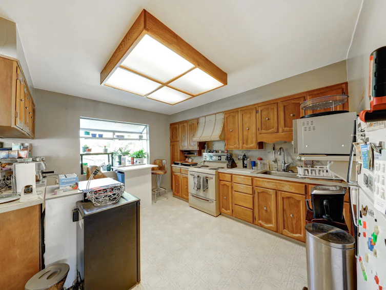 11687 98a Avenue, Surrey, BC, V3V 2L1 - 15