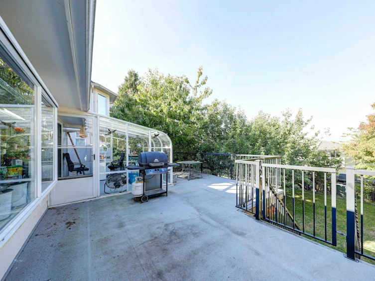 11687 98a Avenue, Surrey, BC, V3V 2L1 - 17