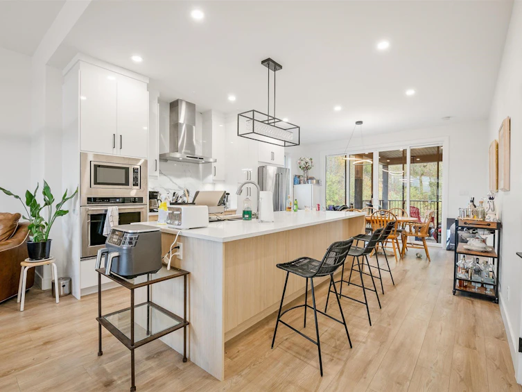 2048 Tiyata Boulevard, Pemberton, BC, V0N 2L1 - 3