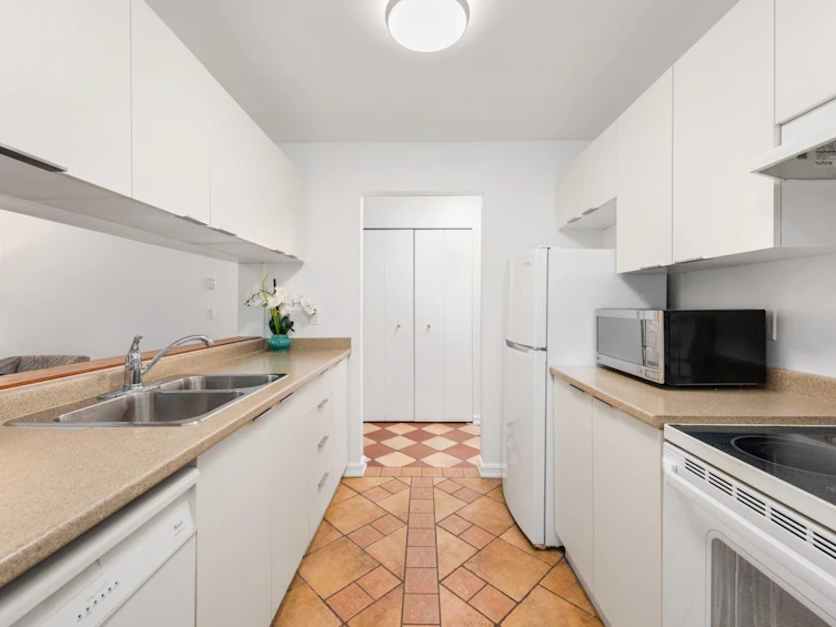 226-7531 Minoru Boulevard, Richmond, BC, V6Y 1Z3 - 4