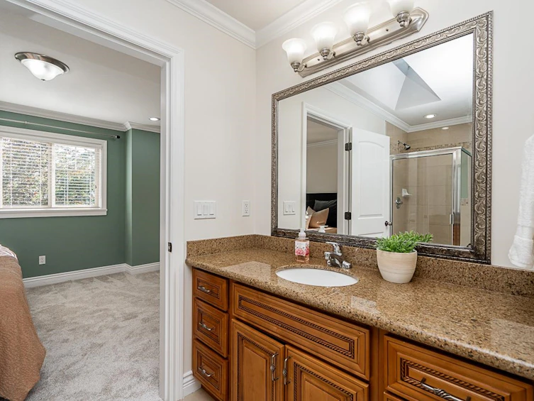 6883 192a Street, Surrey, BC, V4N 0B7 - 17