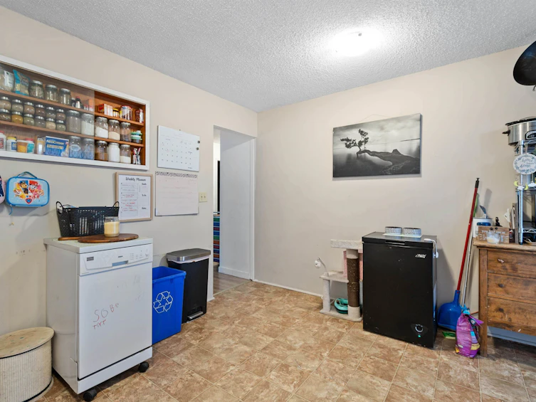 9590 Paula Crescent, Chilliwack, BC, V2P 6H2 - 11