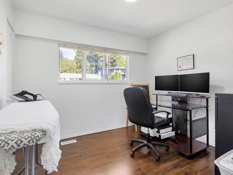 11100 72a Avenue, Delta, BC, V4C 1A1 - 10