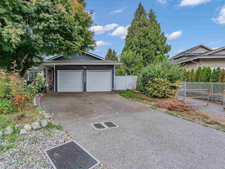 14225 18 Avenue, Surrey, BC, V4A 7C1 - 2