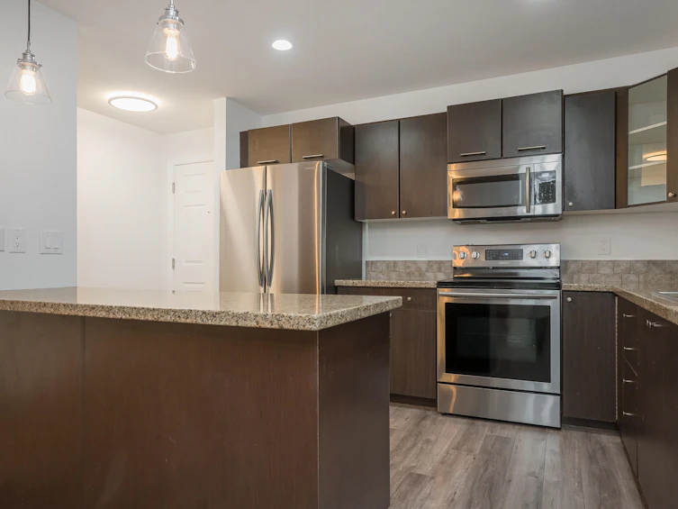 111-5488 198 Street, Langley, BC, V3A 1G2 - 6