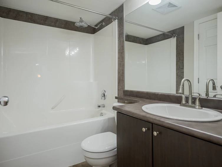 111-5488 198 Street, Langley, BC, V3A 1G2 - 25