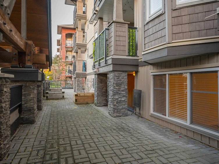111-5488 198 Street, Langley, BC, V3A 1G2 - 30