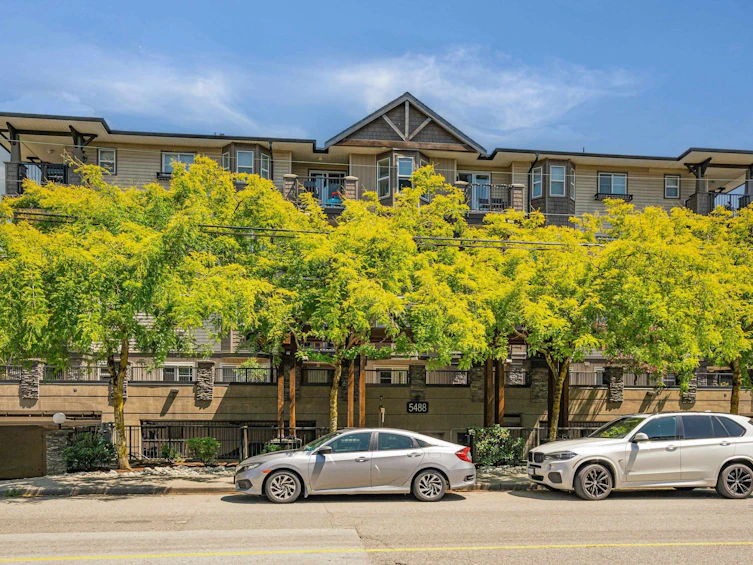 111-5488 198 Street, Langley, BC, V3A 1G2 - 2