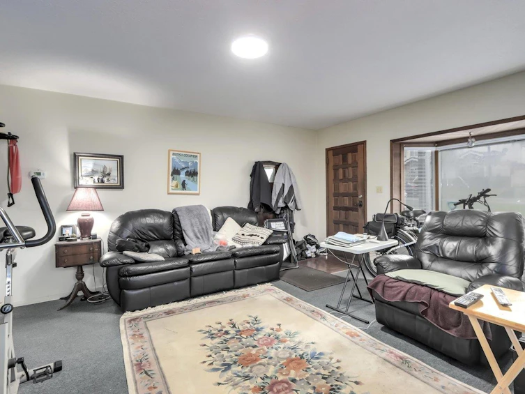 7820 14th Avenue, Burnaby, BC, V3N 2B2 - 6