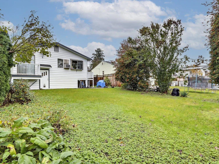 7820 14th Avenue, Burnaby, BC, V3N 2B2 - 23